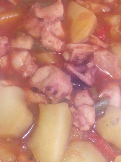 Una foto de Guiso de pulpo🐙🍜