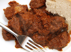 Tökéletes marhapörkölt recept fotója