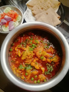 आलू मटर गोभी की सब्जी (Aloo matar gobhi ki sabzi recipe in hindi) रेसिपी मुख्य फोटो