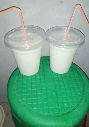 A picture of Shaka juice.