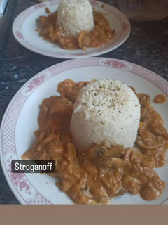 Una foto de Strogonoff