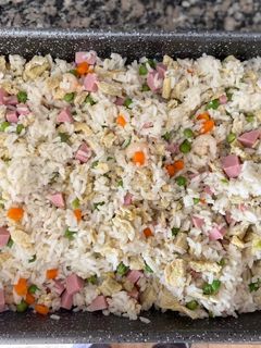 Una foto de Arroz tres delicias