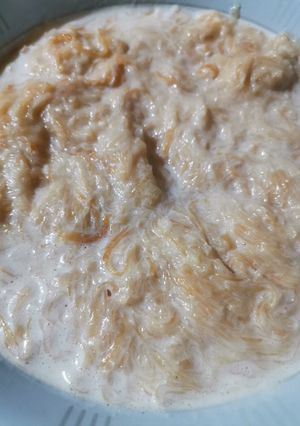 A picture of Vermicelli milk.