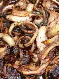 Una foto de Potarro al horno con majado de perejil, ajo, vino blanco, aceite de oliva