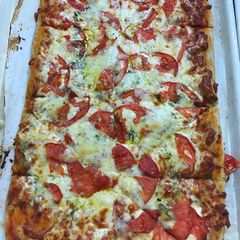 A picture of Pizza Bases.