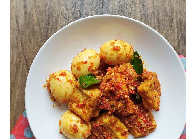 Tahu Telur Bumbu Bali