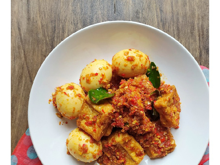  Cara gampang buat Tahu Telur Bumbu Bali dijamin menggugah selera