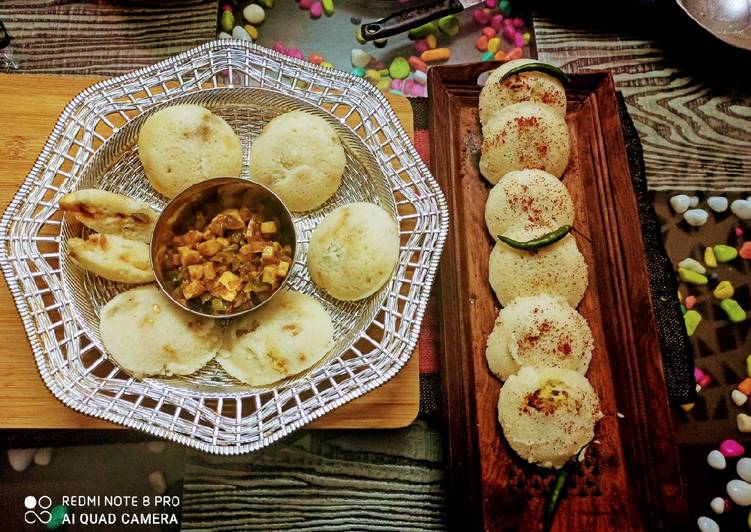 Steps to Prepare Ultimate Batata vada and paneer chilli stuffed idli