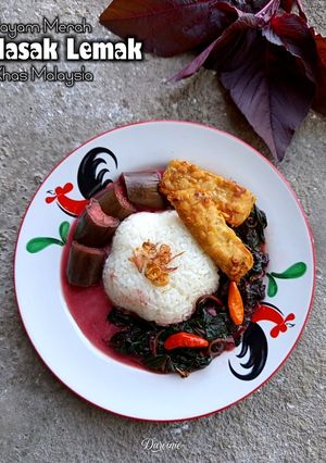 Foto resep Bayam Merah Masak Lemak Khas Malaysia
