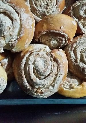 A picture of Tahini Rolls.