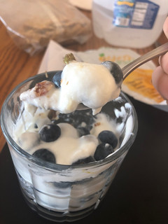 A picture of DELICOUS parfait.