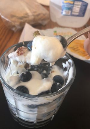 A picture of DELICOUS parfait.