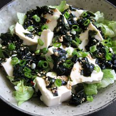A picture of Tofu & Wakame Salad.