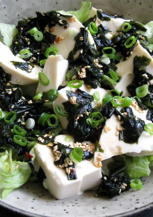 A picture of Tofu & Wakame Salad.