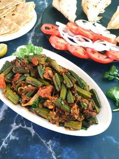 भिंडी दो प्याज़ा (Bhindi do pyaza recipe in Hindi) रेसिपी मुख्य फोटो
