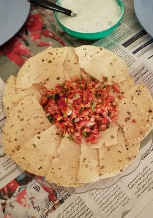 A picture of Masala papad.