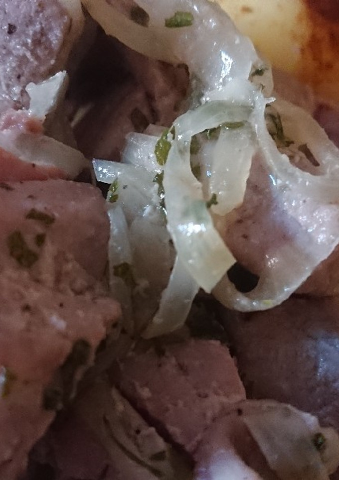 Una foto de Ventresca de atún encebollada