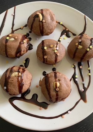 A picture of Mini cake in Appam pan.