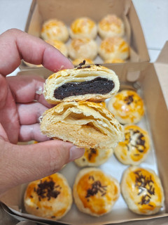 Foto resep Pia Crispy Cokelat Keju ala Bali