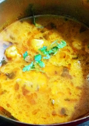 A picture of Malai Gatta Gravy.