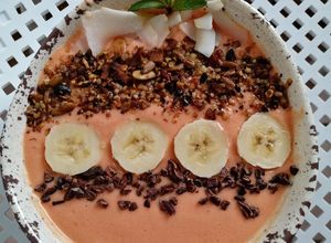 Una foto de Smoothie bowl de papaya 🥣🌴🍂