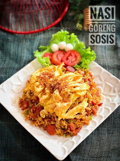 Foto resep Nasi Goreng Sosis@mamasusancooks
