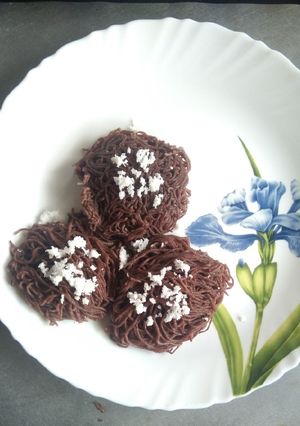 ராகி இடியப்பம் (Raagi idiappam recipe in tamil) செய்முறை முக்கிய புகைப்படம்