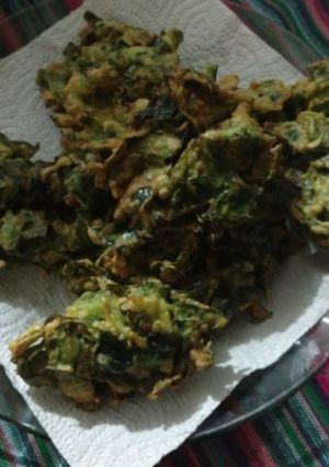 Una foto de Buñuelos de acelga o espinacas!