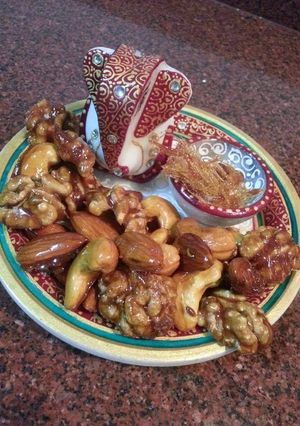 A picture of Caramalised dryfruits.