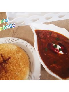 عکسی از دستور خورشت گوشت و چغندر قرمز (روسیه)