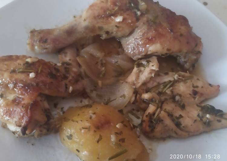 Domingo pollo al horno con cerveza romero y limón