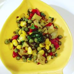 A picture of Corn matar chaat.