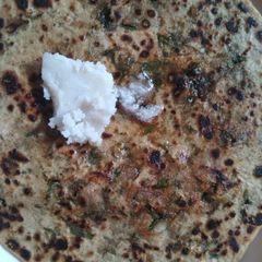 A picture of Onion & Methi paratha.