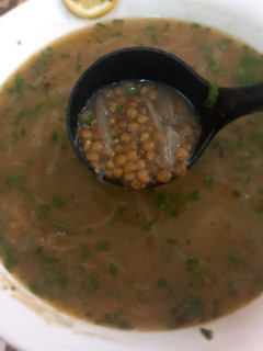 صورة لوصفة شوربة عدس بني