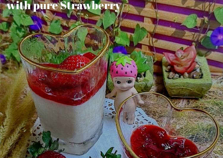 9 Resep: Panacotta with Pure Strawberry yang Lezat Sekali!