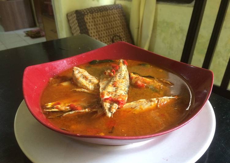 Resep Ikan pindang kuah pedas yang Lezat