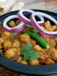 চানা মাসালা (chana masala recipe in Bengali) রেসিপির প্রধান ছবি