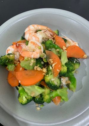 รูปของ ผัดบล็อคโคลีกุ้งสด
