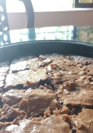 A picture of Simple chocolate brownies.