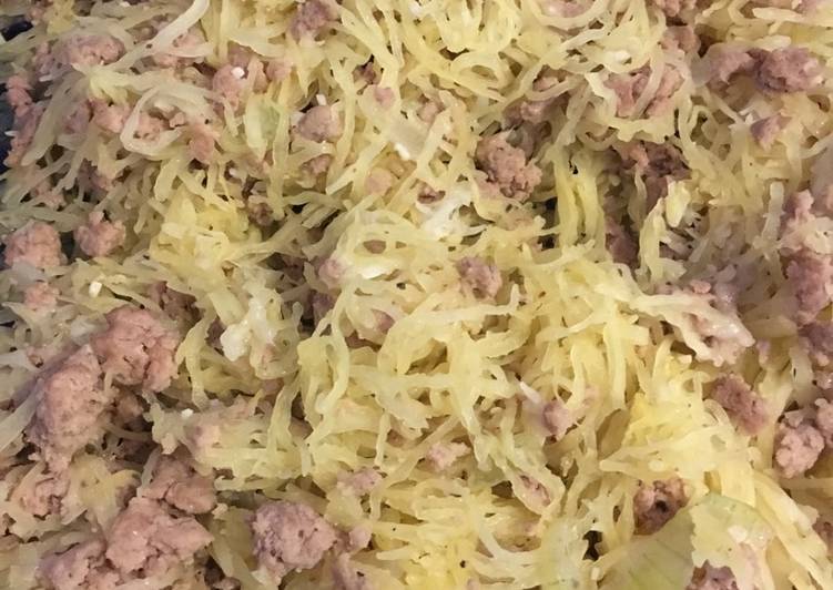 Spaghetti squash with Turkey Spaghetti squash with Turkey