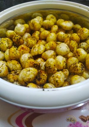मसाला मखाना (masala makhana recipe in Hindi) रेसिपी मुख्य फोटो