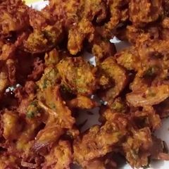 A picture of Pyaz wala pakora.