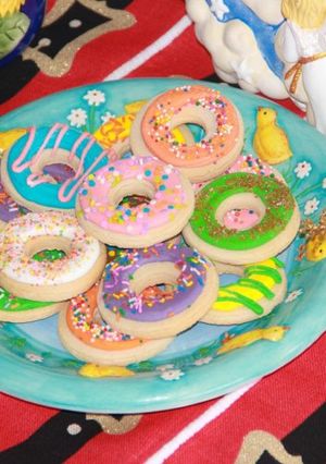 A picture of Mrs. Claus’ Donut Sugar Cookies.