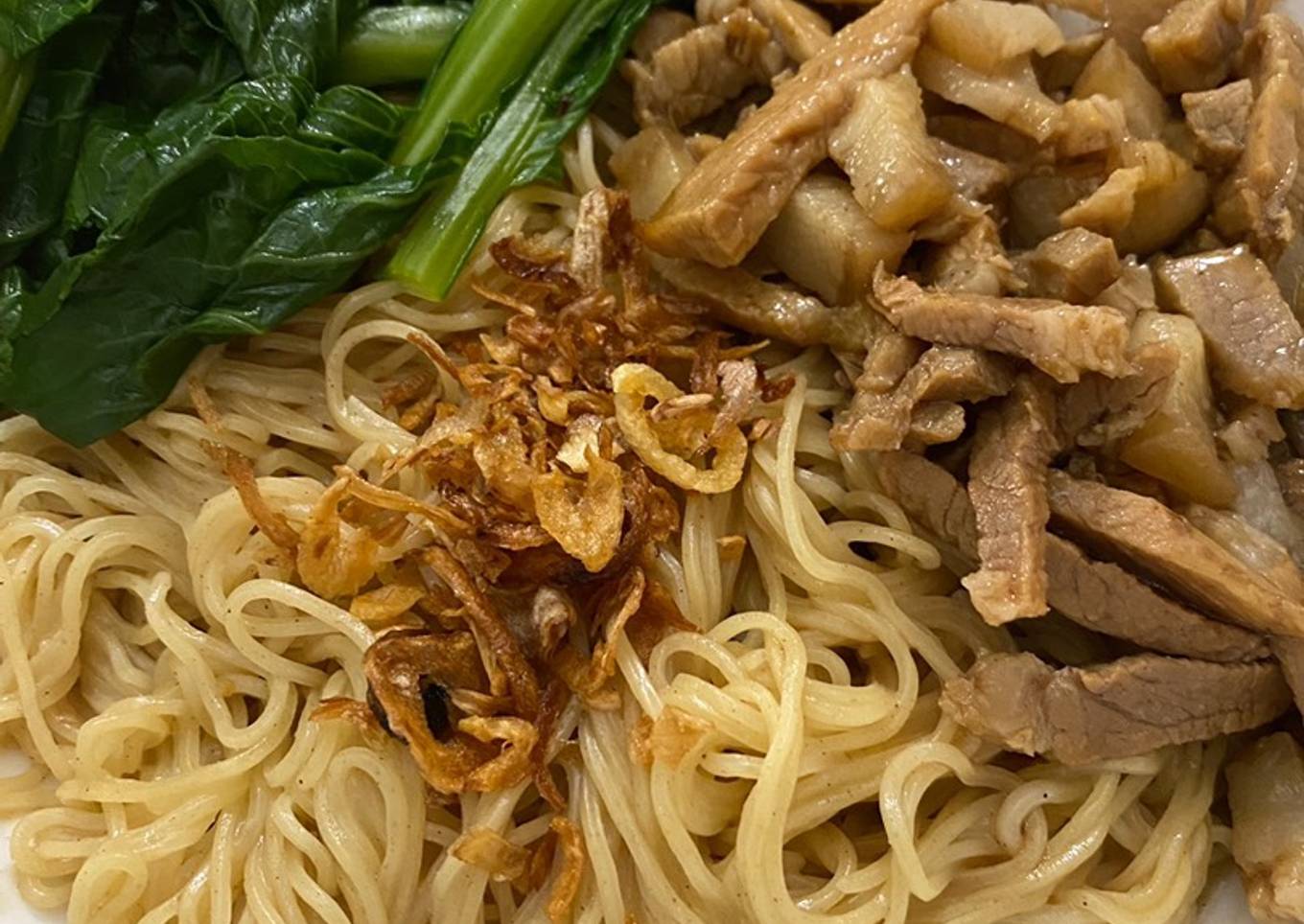 Mie babi kecap (Non halal)