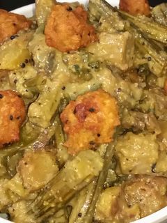 সজনে ডাঁটা দিয়ে শুক্তো (sojne danta shukto recipe in Bengali) রেসিপির প্রধান ছবি