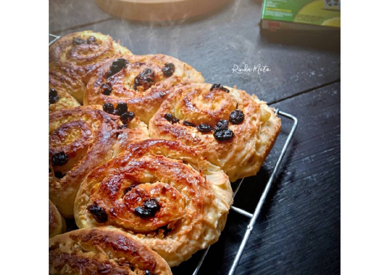 Roti Gulung Keju kismis