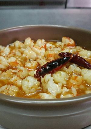 Una foto de Gambas Al Ajillo en cazuela de barro