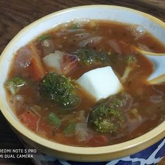 A picture of (Mix vegetable soup).