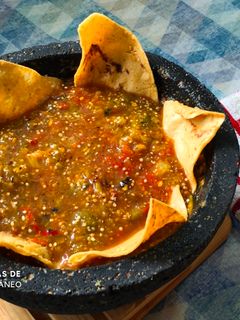 Una foto de Salsa Asada de Chile de Árbol (Molcajeteada)