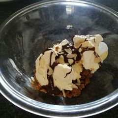 A picture of Gintella Sundae.